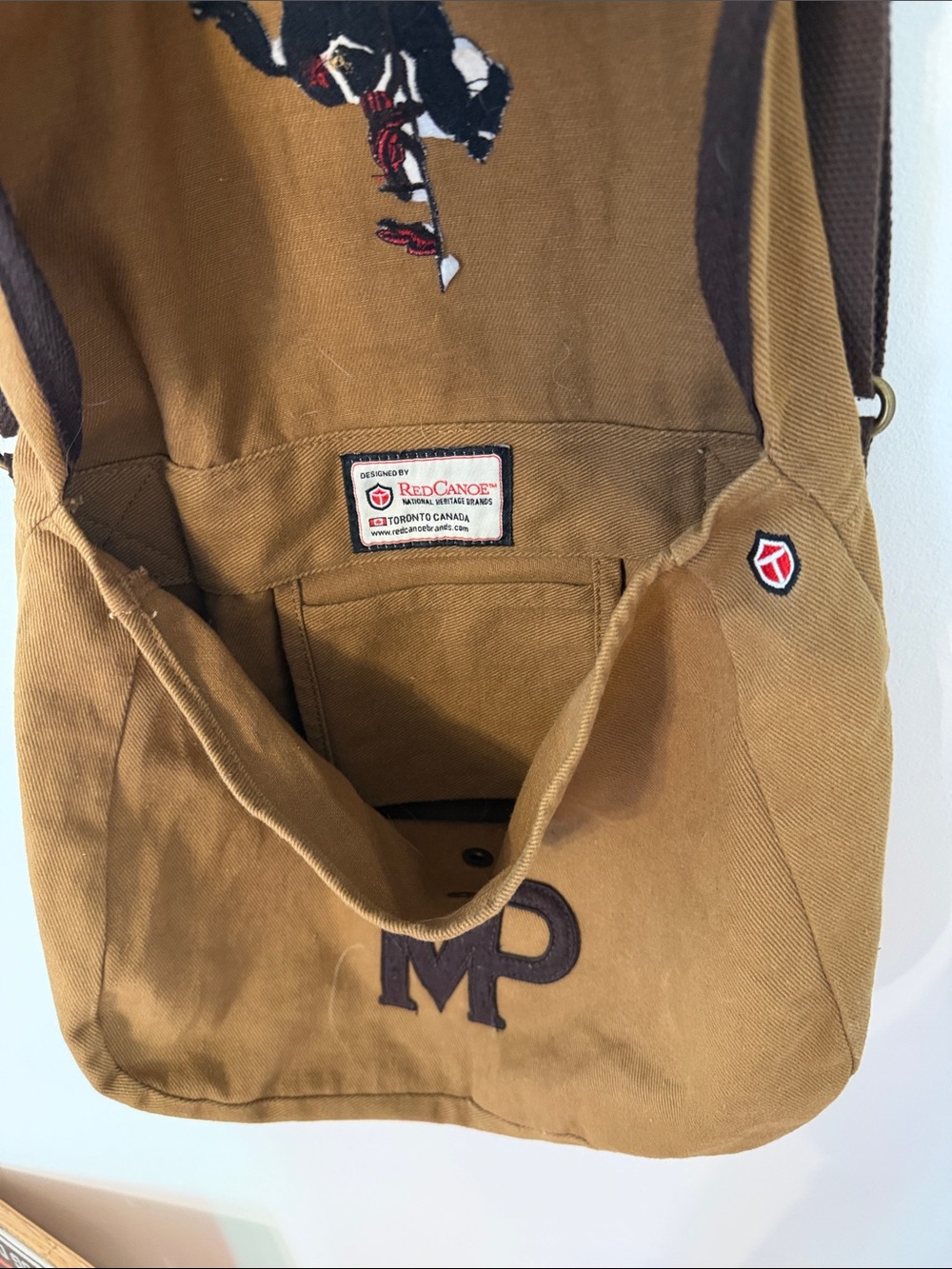 RCMP Mounted Shoulder Bag - RARE! - Picture 10 of 14